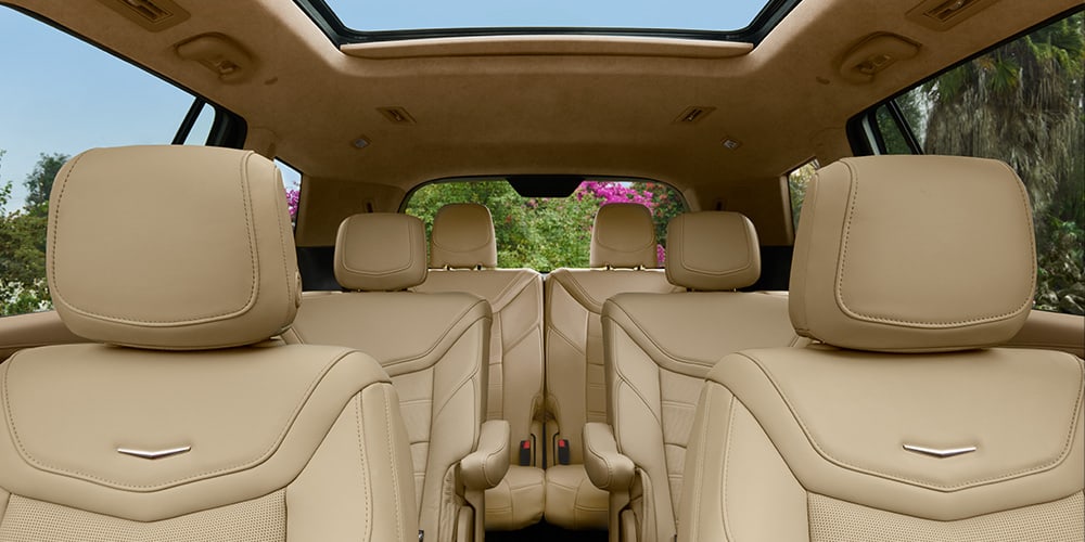 2021 Cadillac XT6 interior