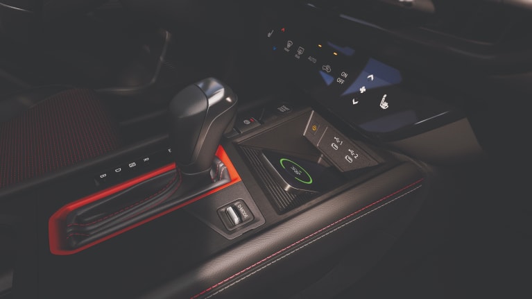phone wireless charging in a 2025 Nissan Kicks